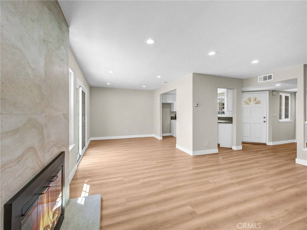 Claremont, CA 91711,792 Lander CIR