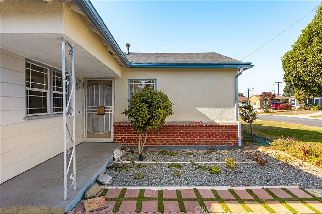 Pico Rivera, CA 90660,8264 Elmont AVE