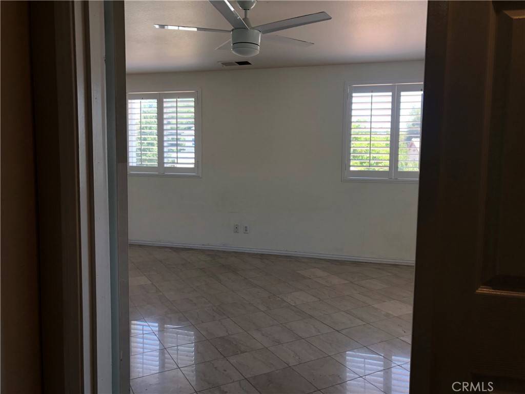 Moreno Valley, CA 92557,10189 Via Pescadero