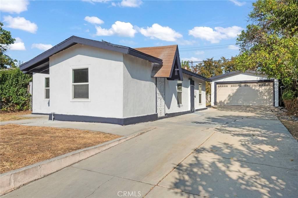 La Puente, CA 91744,216 S Sandalwood AVE