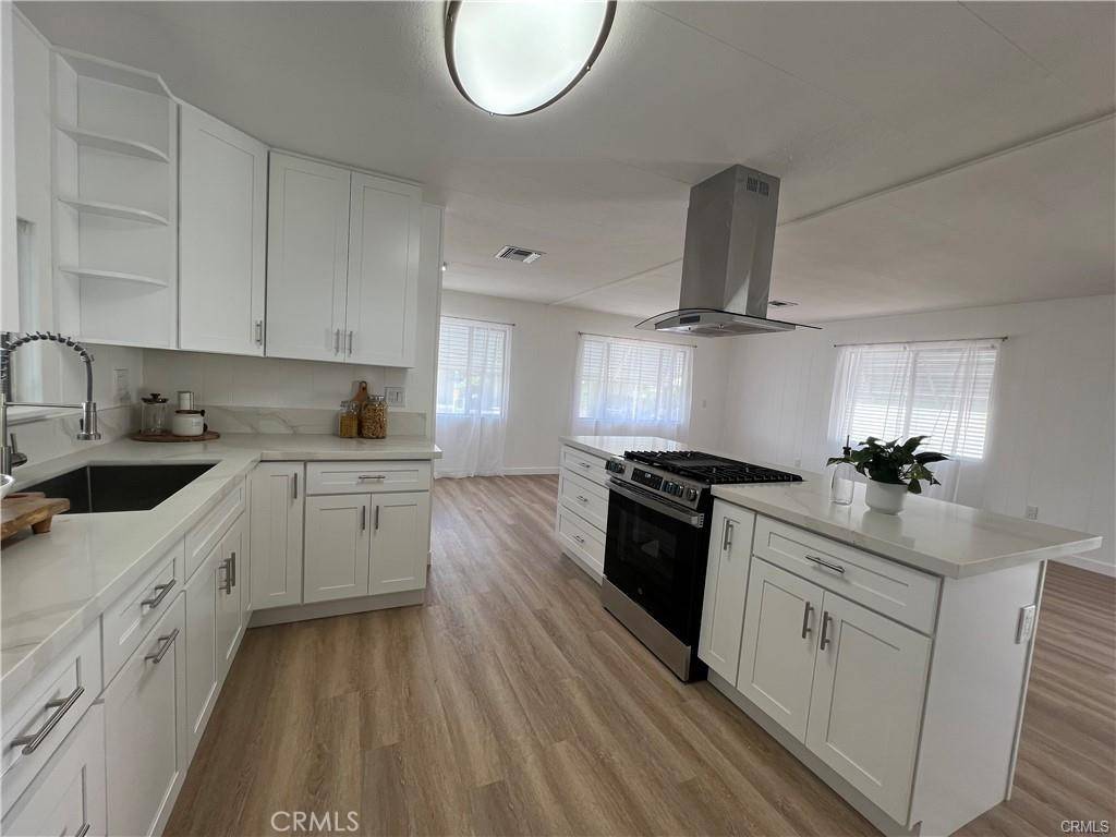 Westminster, CA 92683,15621 Beach BLVD #24