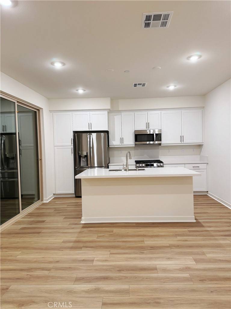 El Monte, CA 91732,12248 Mirasol Loop