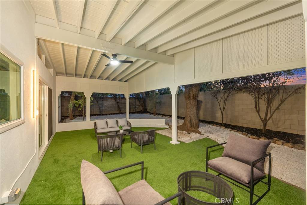 Encino, CA 91316,5611 Babbitt AVE