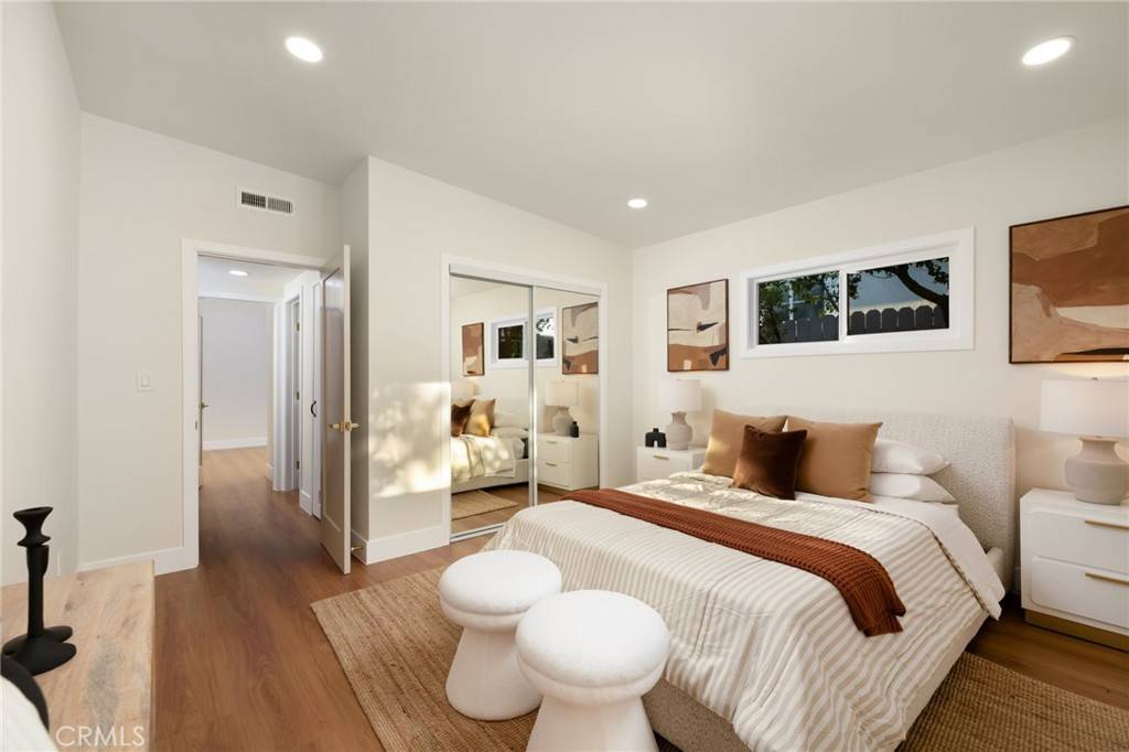 Encino, CA 91316,5611 Babbitt AVE