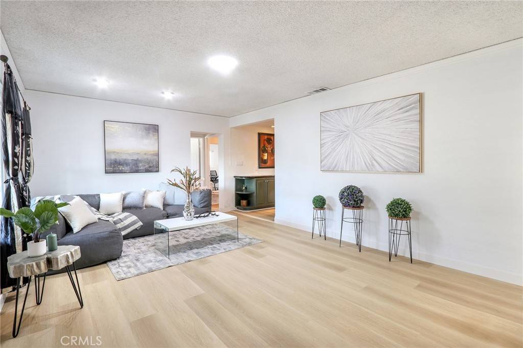 Ontario, CA 91764,1236 E Highland Ct