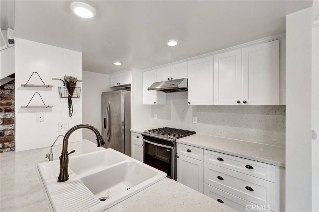 La Verne, CA 91750,3043 N White AVE