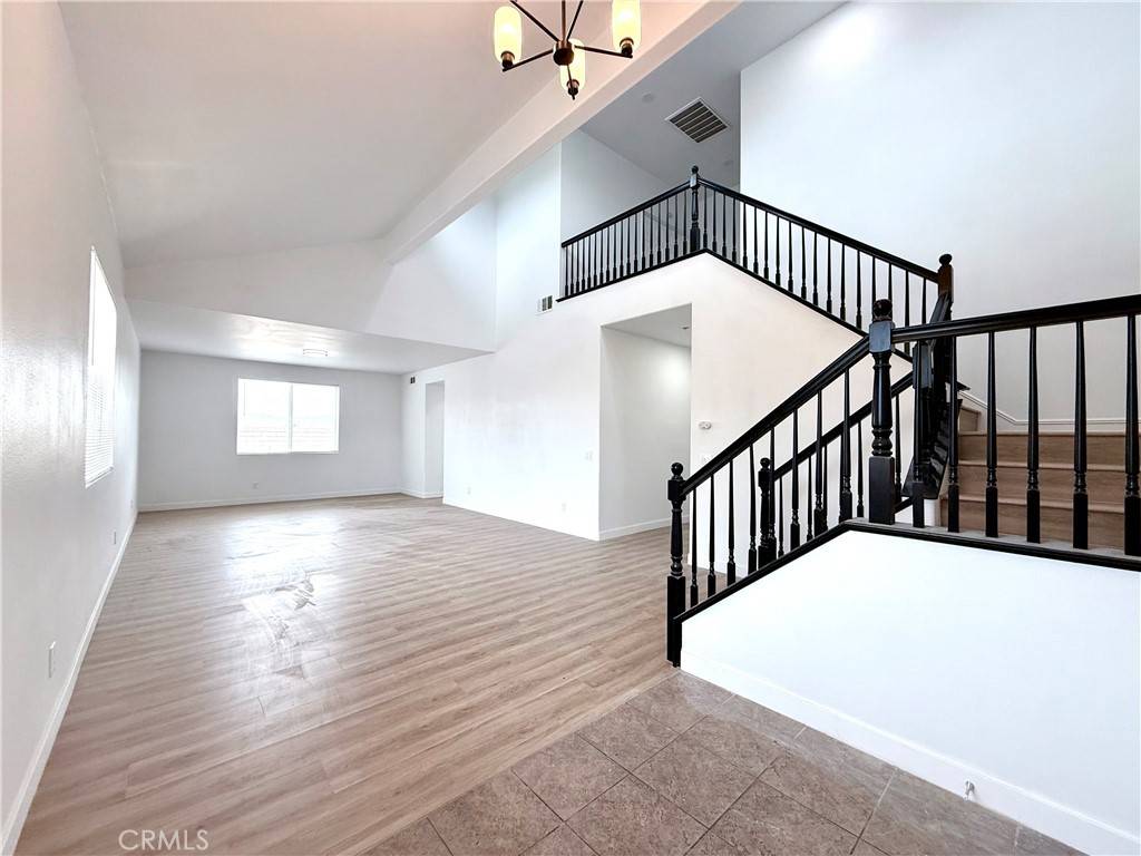 San Jacinto, CA 92582,692 Apache ST