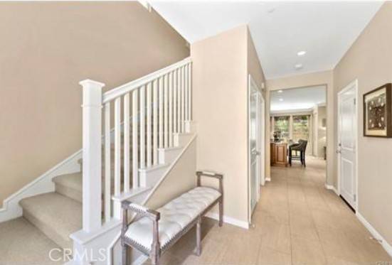 Irvine, CA 92618,83 Bianco