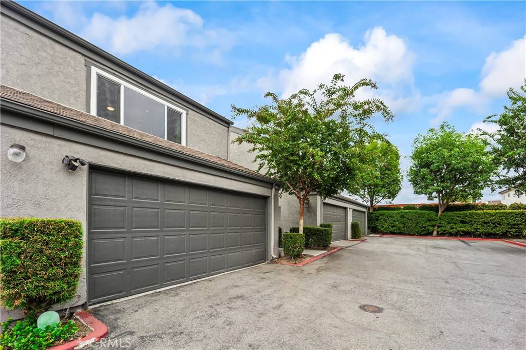 Azusa, CA 91702,543 E. Arrow Hwy #16