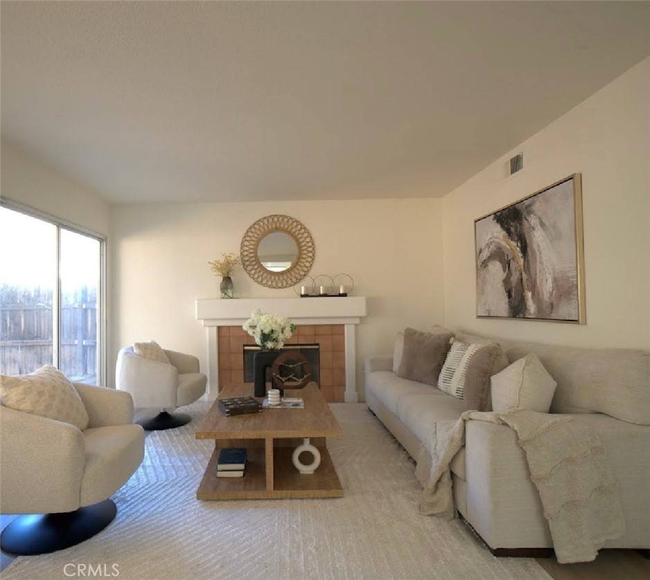 Moreno Valley, CA 92557,21312 Pala Foxia