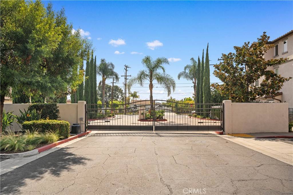 Montebello, CA 90640,1118 Calle Montana