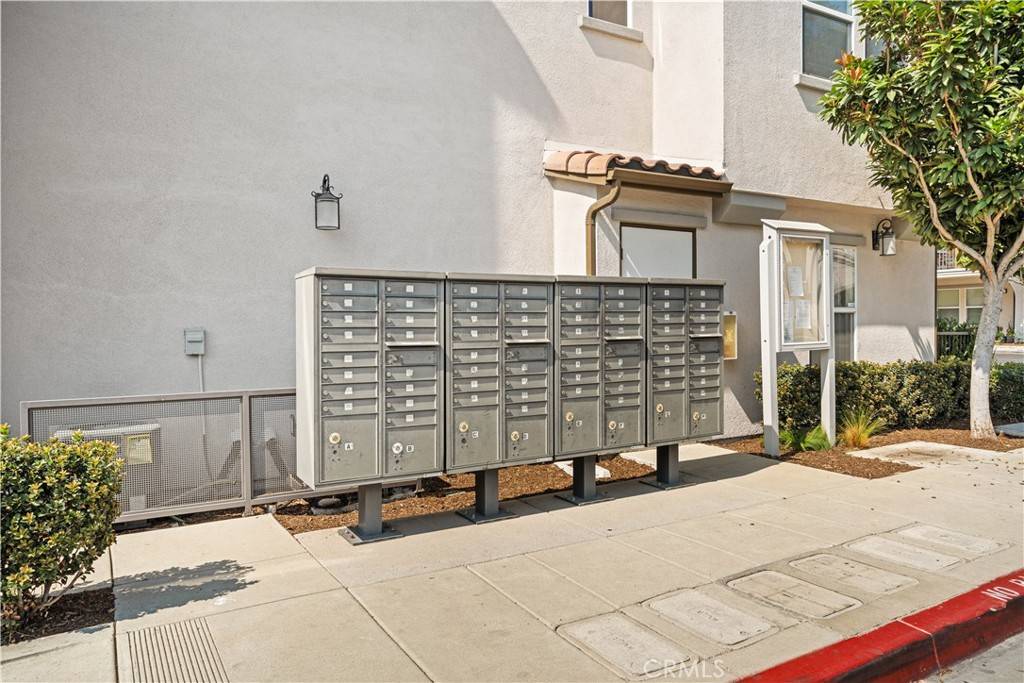 Montebello, CA 90640,1118 Calle Montana