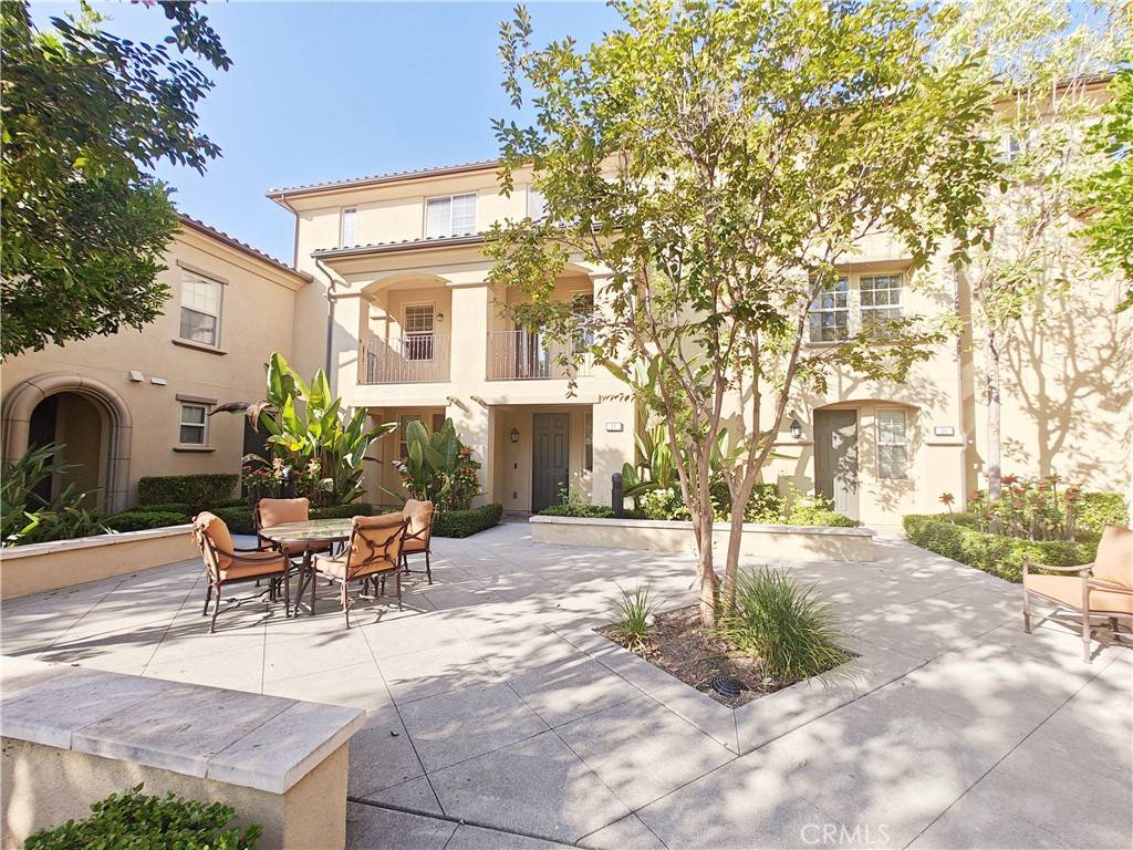 Irvine, CA 92618,26 Full Moon