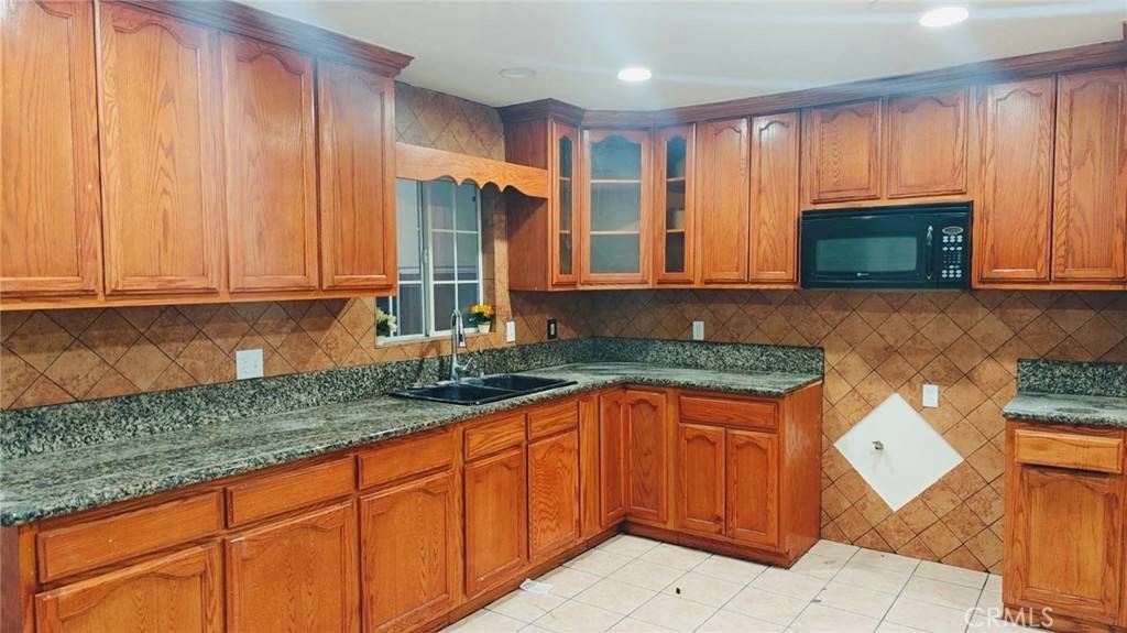 Pomona, CA 91767,725 Clark AVE