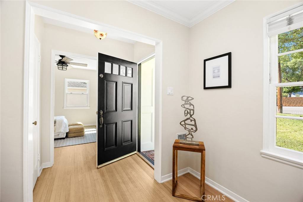 Pasadena, CA 91104,852 E Howard ST