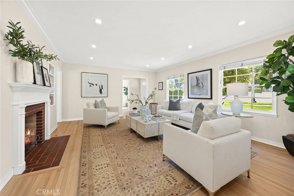 Pasadena, CA 91104,852 E Howard ST