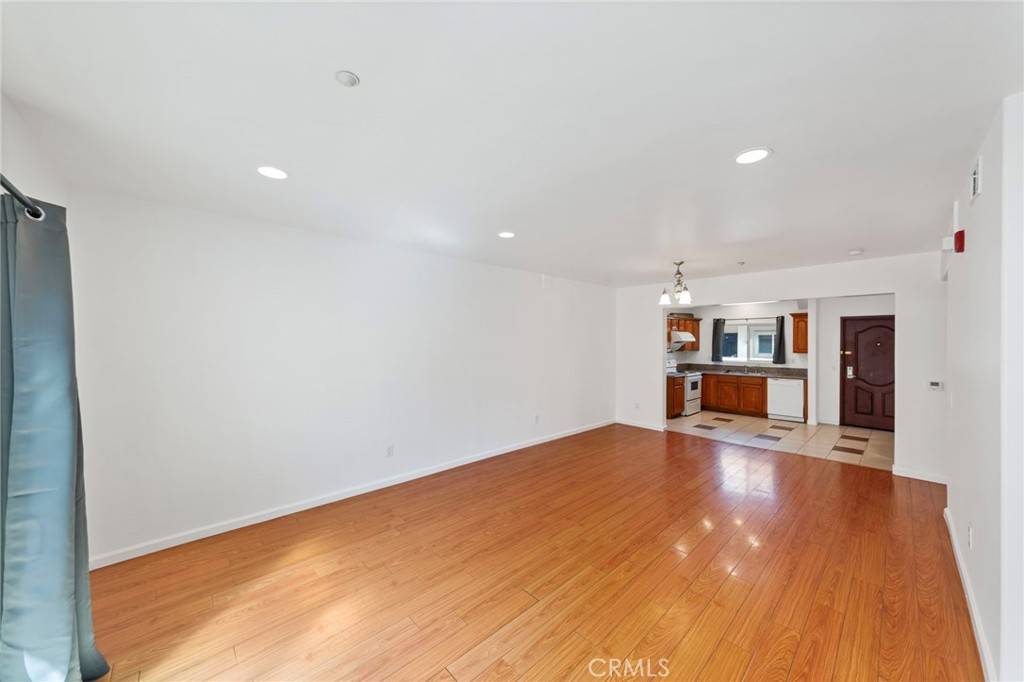 Monterey Park, CA 91754,421 S Garfield #79