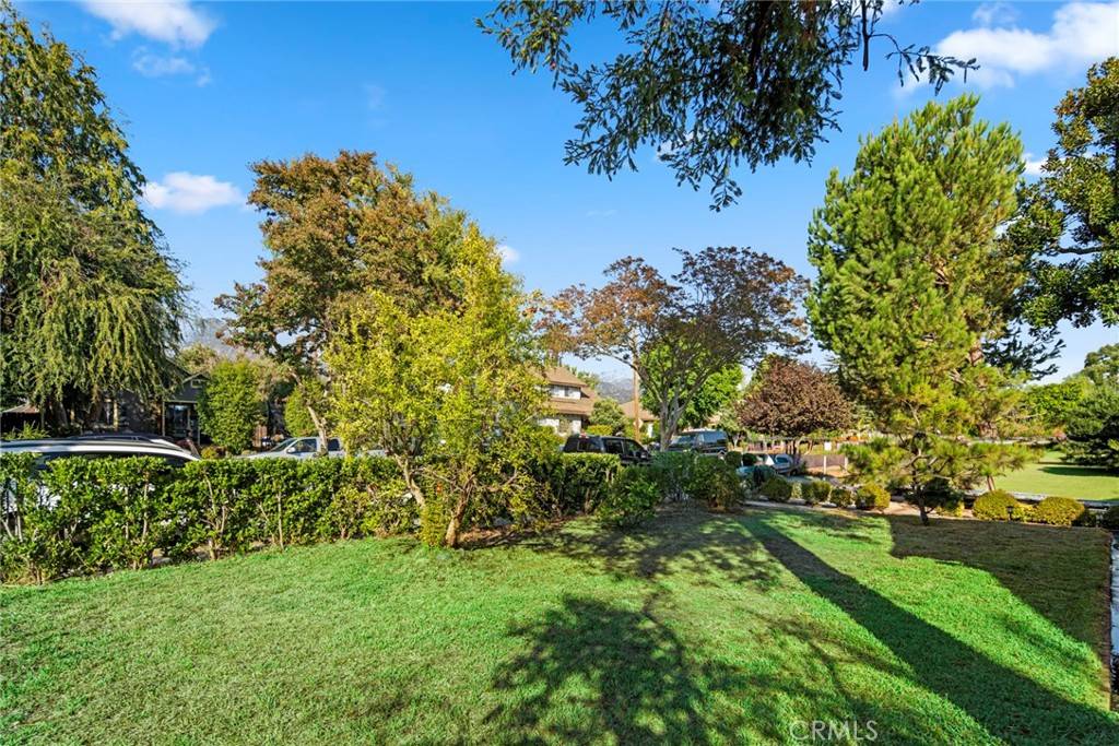 Monrovia, CA 91016,334 Linwood