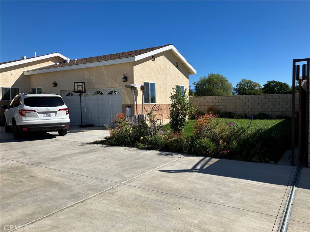 Fontana, CA 92336,17548 Court ST