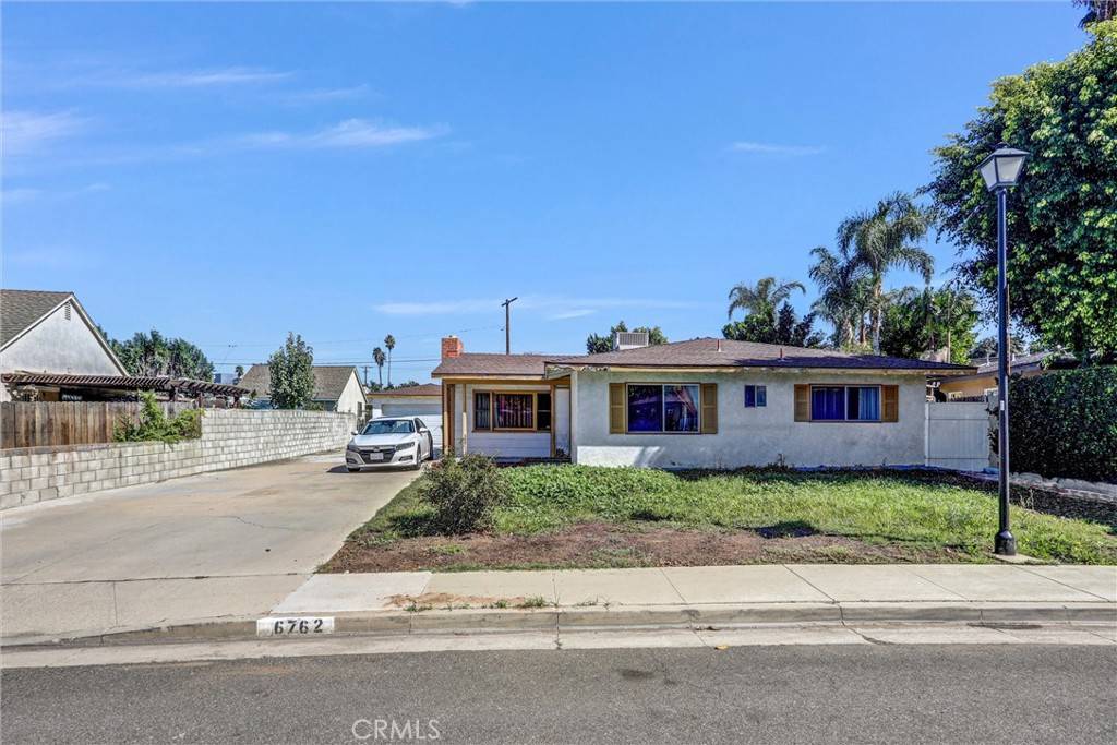 Riverside, CA 92506,6762 Rainier CT