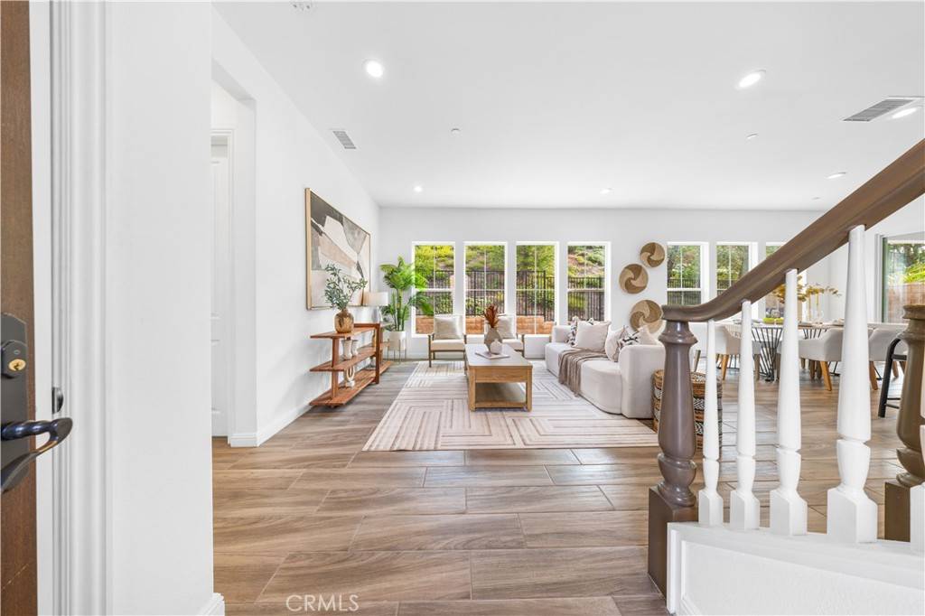 Porter Ranch, CA 91326,20611 W Chestnut CIR