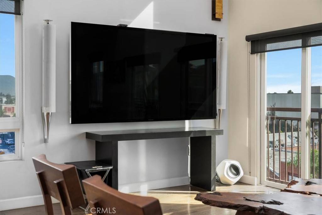 Alhambra, CA 91801,28 N 3RD ST