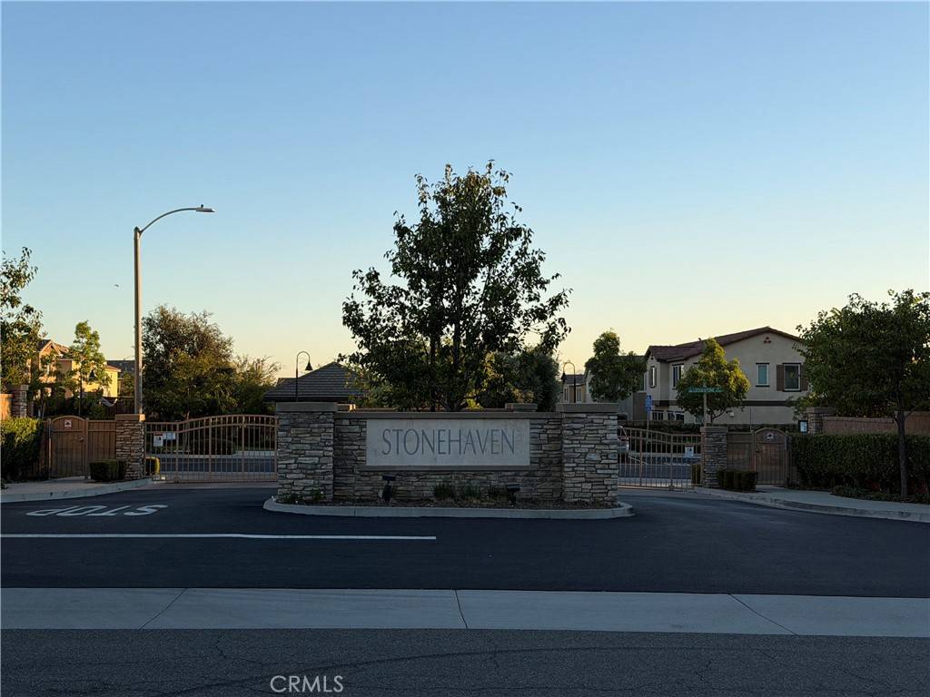 Fontana, CA 92336,6372 Keystone