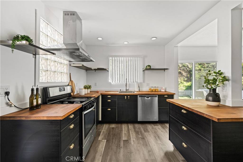 Monterey Park, CA 91755,1422 Kempton