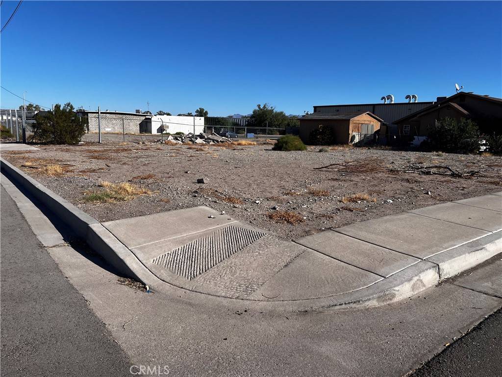 Needles, CA 92363,521 Quivera