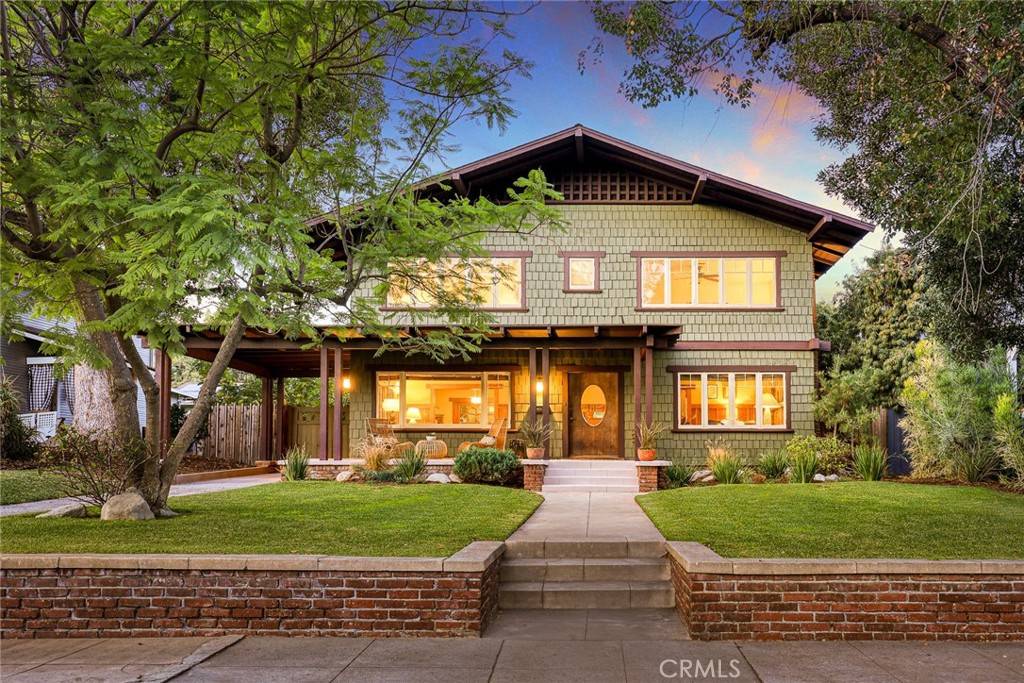 Pasadena, CA 91106,1661 Las Lunas