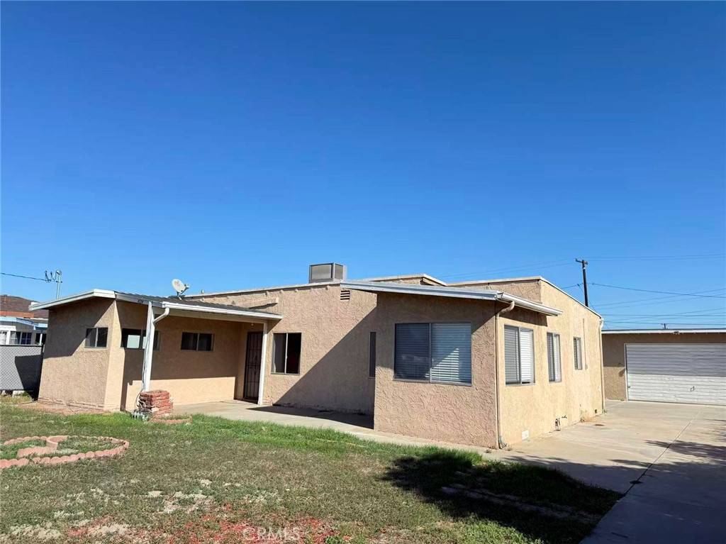 El Monte, CA 91732,4724 Durfee