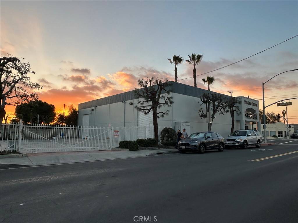 El Monte, CA 91733,2160 DURFEE