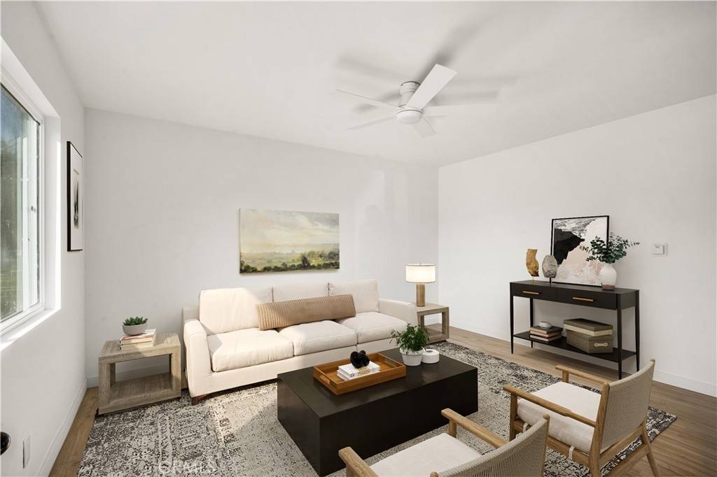 Compton, CA 90221,1809 E Orchard