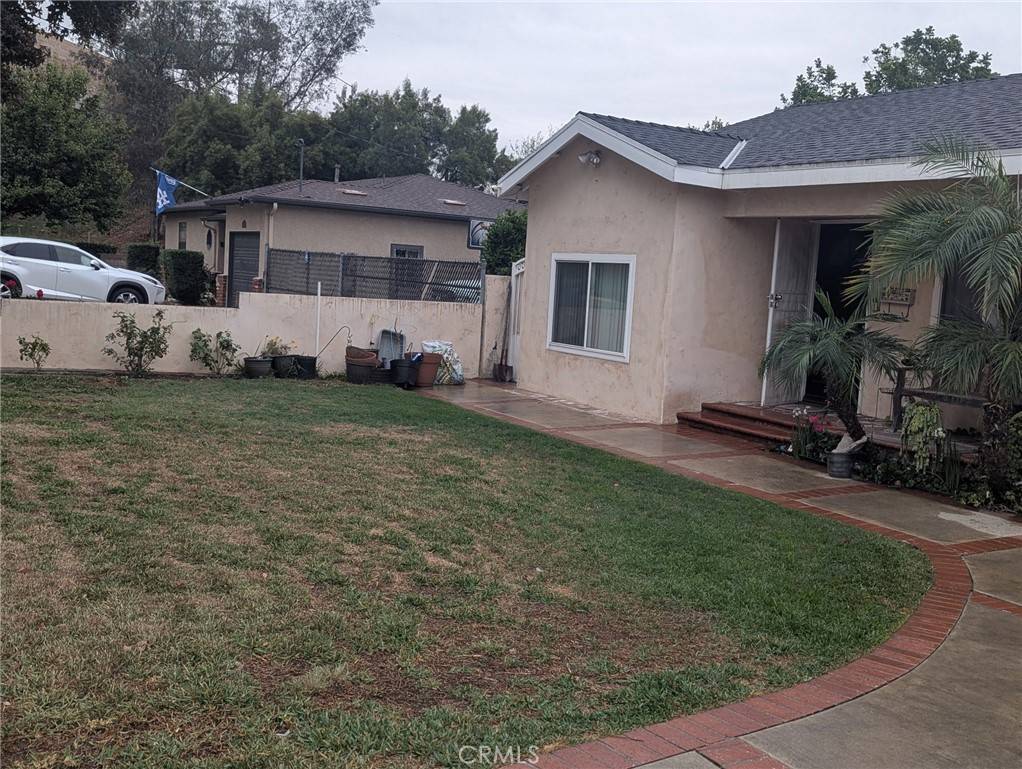 Azusa, CA 91702,426 W 1st ST