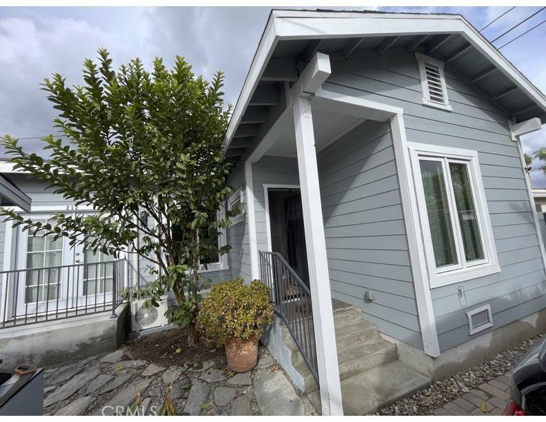 Fullerton, CA 92831,212 Cornell #A