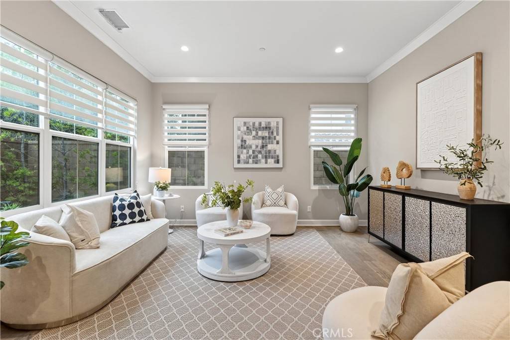 Irvine, CA 92620,68 Quentin