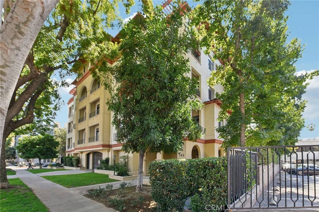 Pasadena, CA 91101,742 Locust ST #301