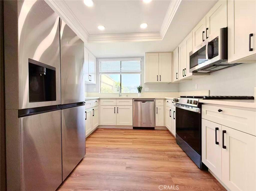 Monrovia, CA 91006,239 LINWOOD AVE #E