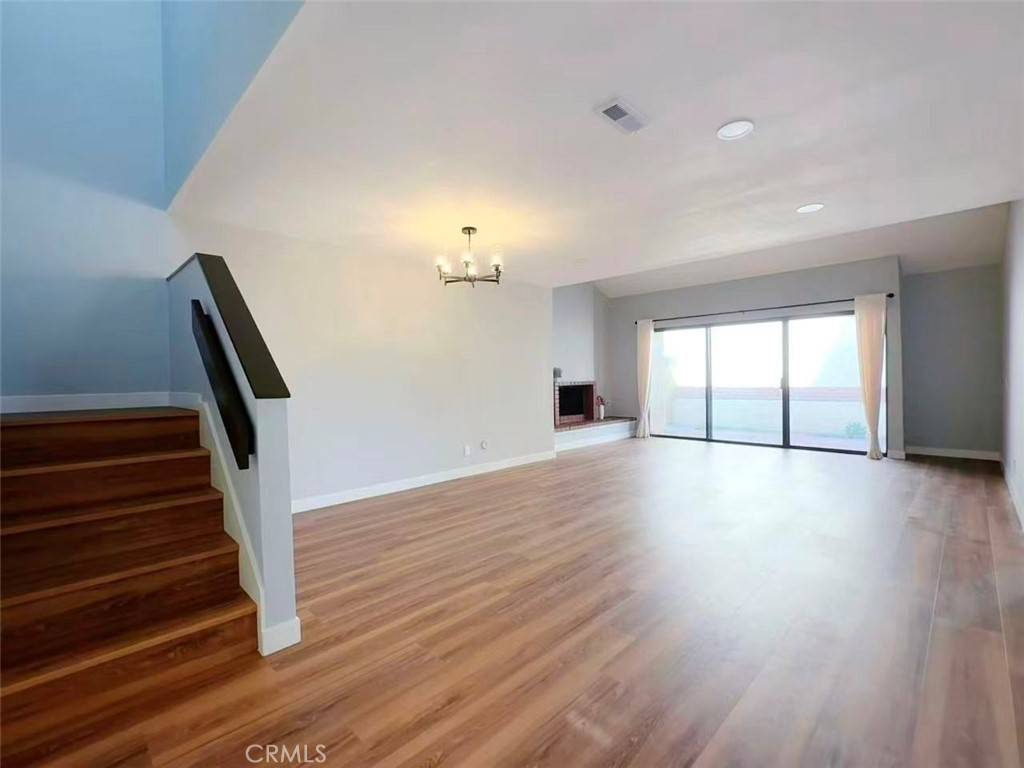 Monrovia, CA 91006,239 LINWOOD AVE #E