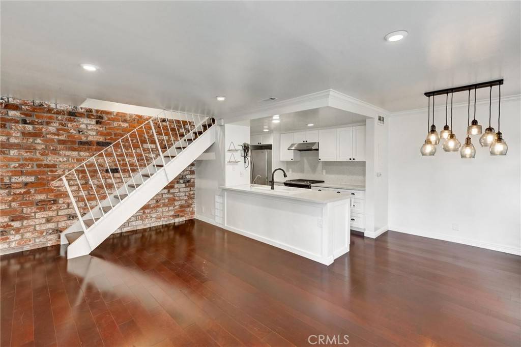 La Verne, CA 91750,3043 N White