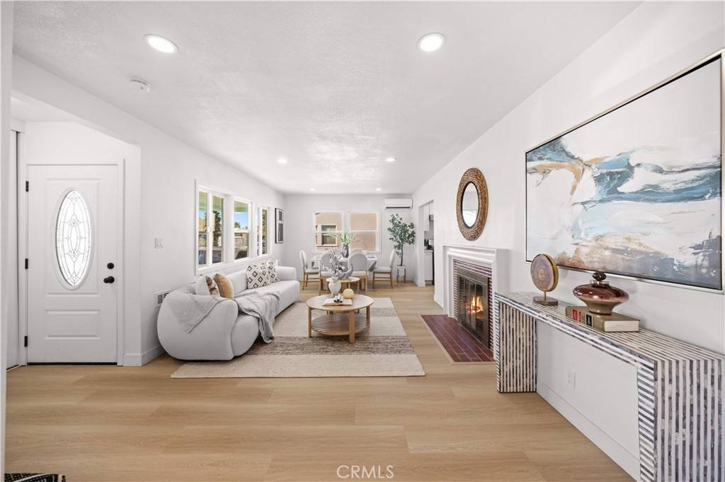 Whittier, CA 90605,14021 Fernview