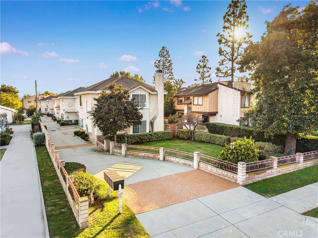 Arcadia, CA 91007,438 W Huntington #A