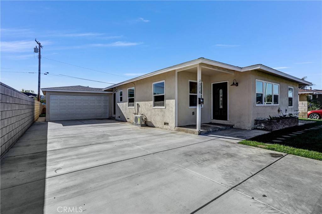 West Covina, CA 91791,2516 E Walnut Creek