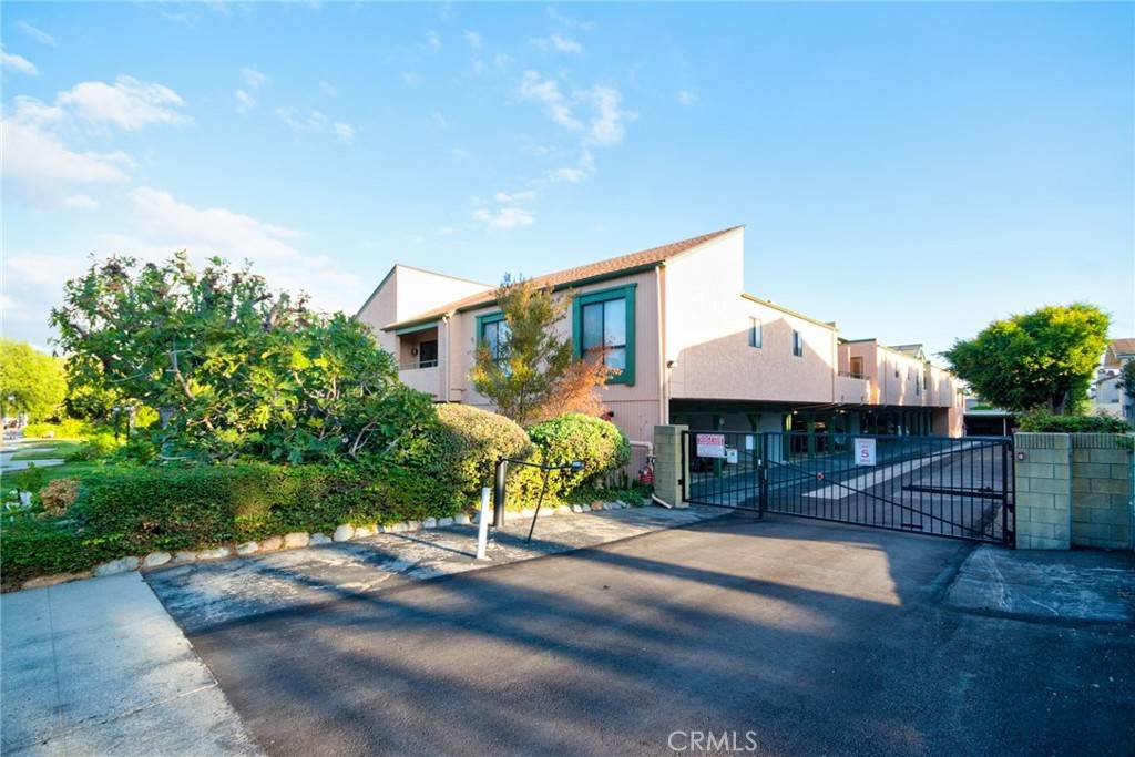 Arcadia, CA 91007,1126 Fairview Ave #209