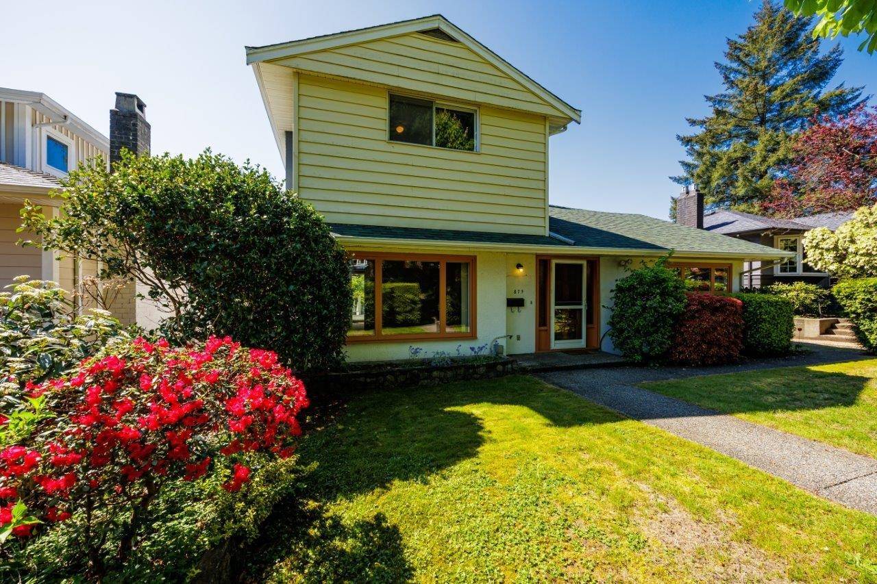 North Vancouver, BC V7L 2L2,879 E 12th ST