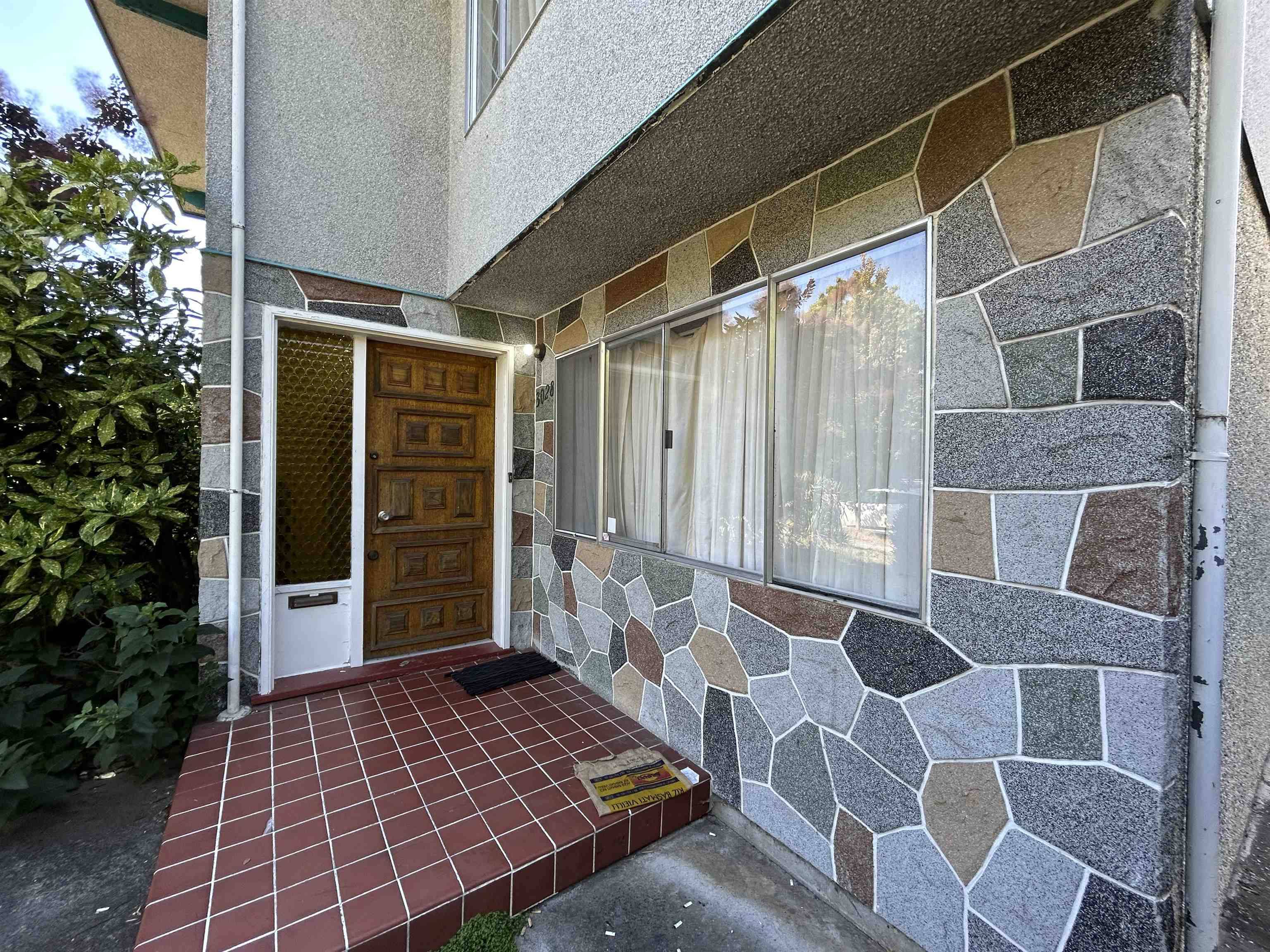 Vancouver, BC V5S 2A5,3028 E 56th AVE