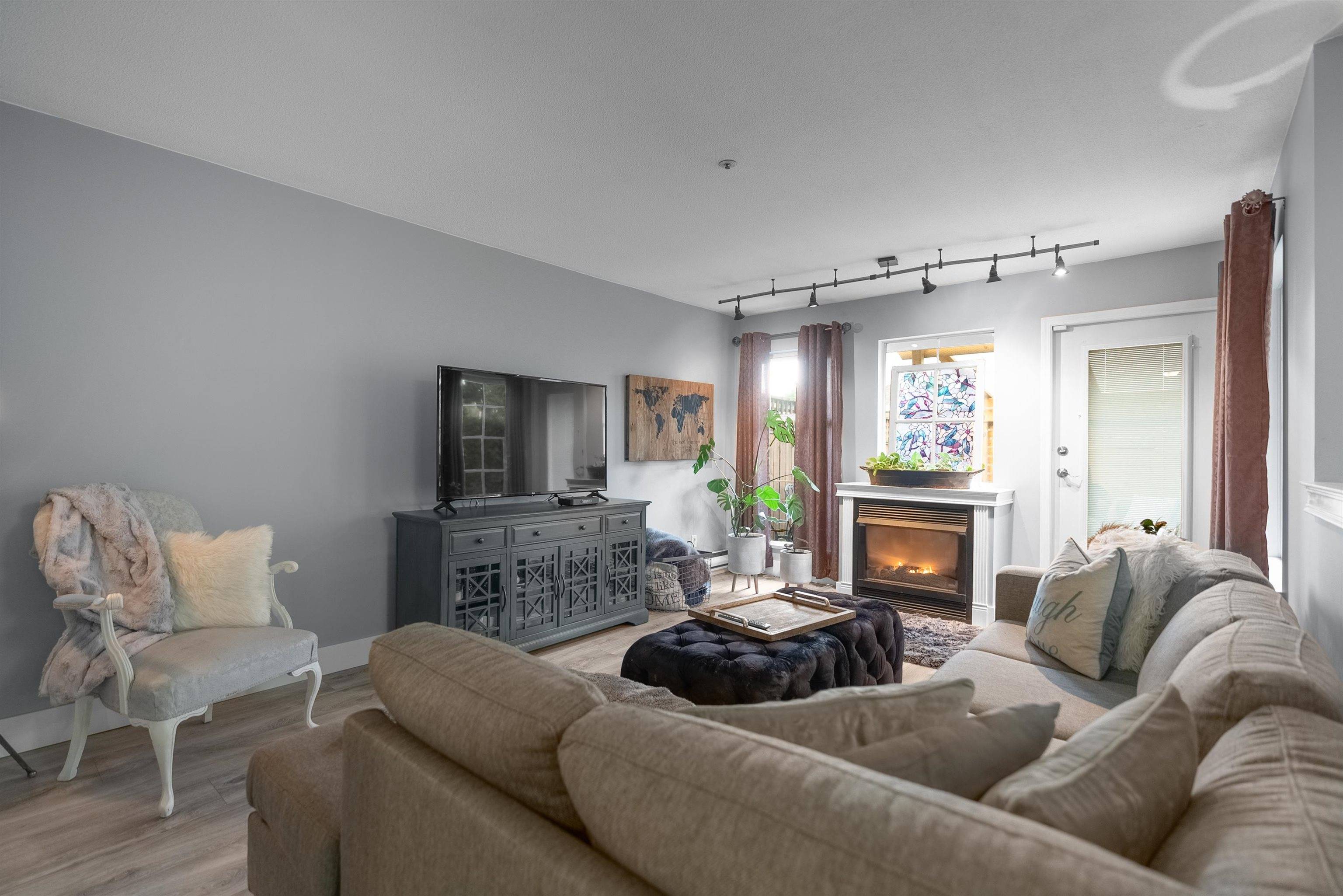 Pitt Meadows, BC V3Y 2N3,12188 Harris RD #17