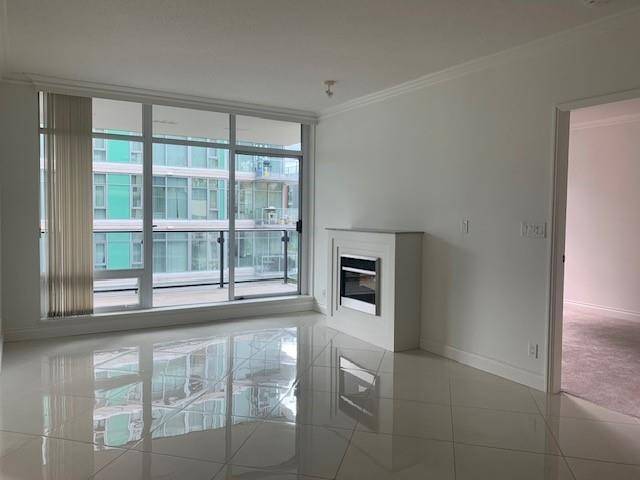 North Vancouver, BC V7L 0B4,162 Victory Ship WAY #403