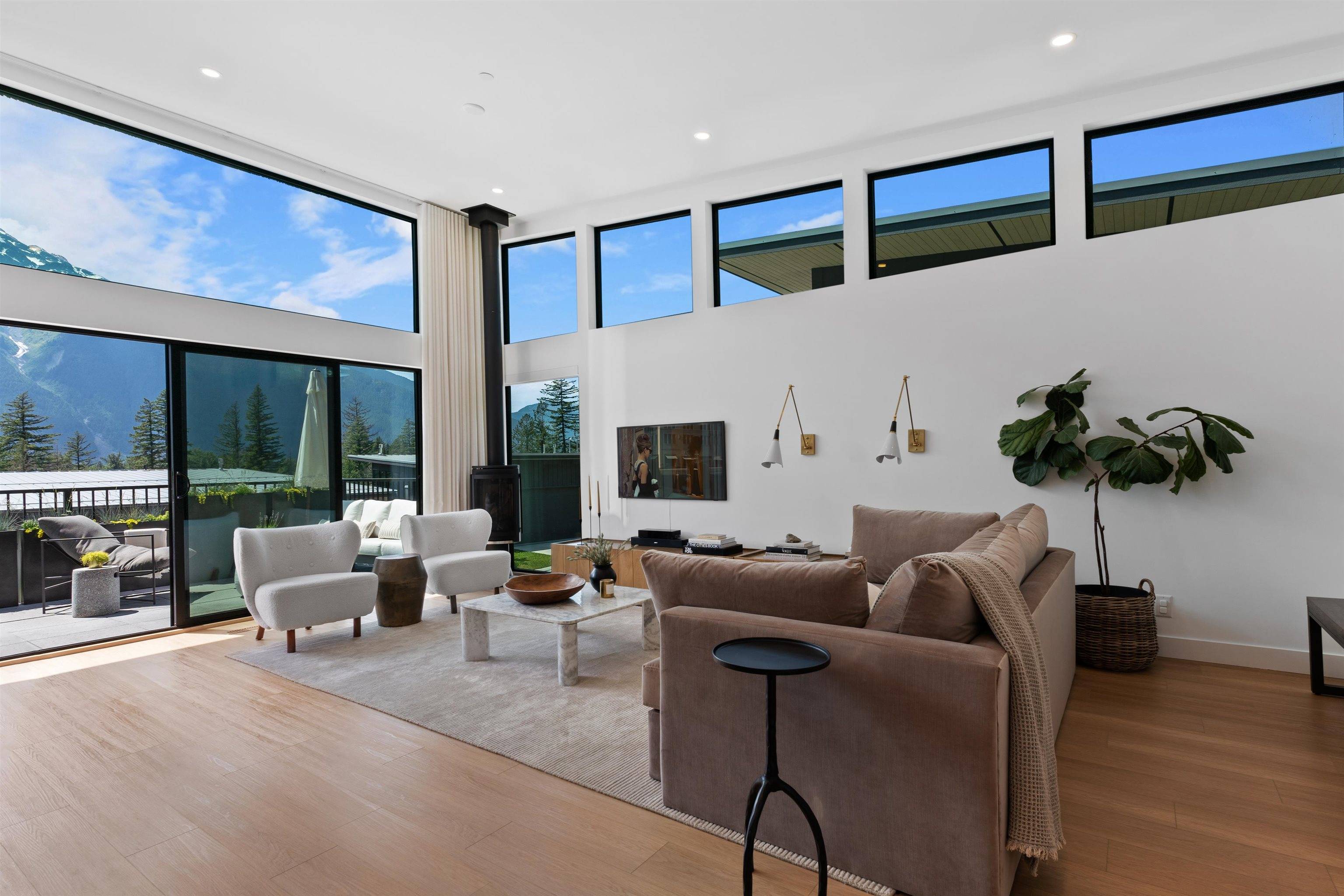 Pemberton, BC V0N 2L3,4000 Sunstone WAY #48