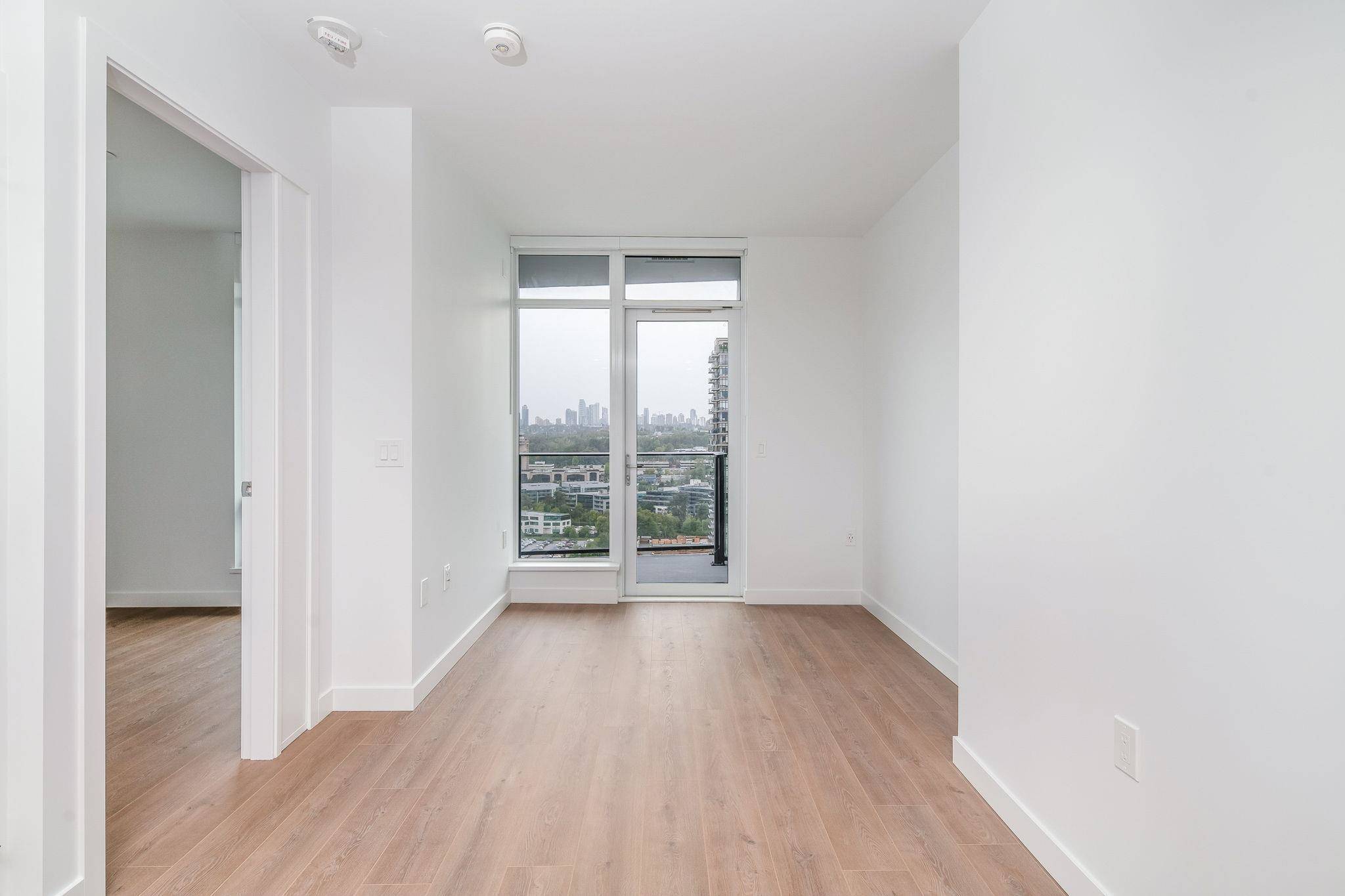 Burnaby, BC V5C 0N4,2181 Madison AVE #2010